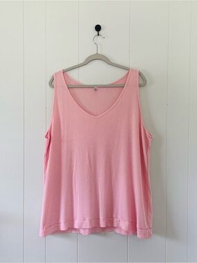 Acting Pro Light Pink Ribbed V-Neck Tank Top